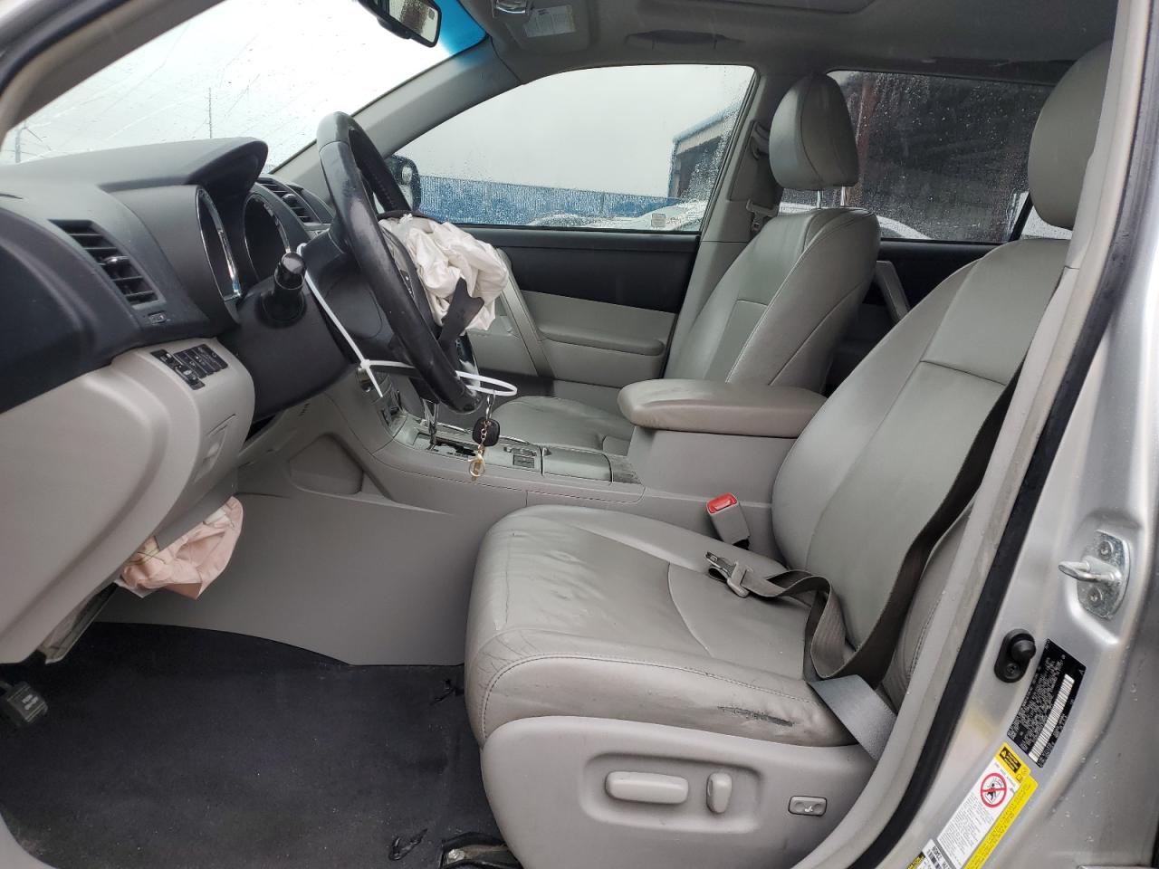 2013 Toyota Highlander - Image 7