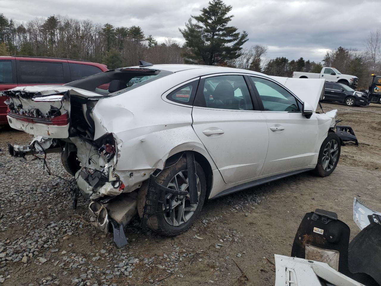 2022 Hyundai Sonata - Image 3