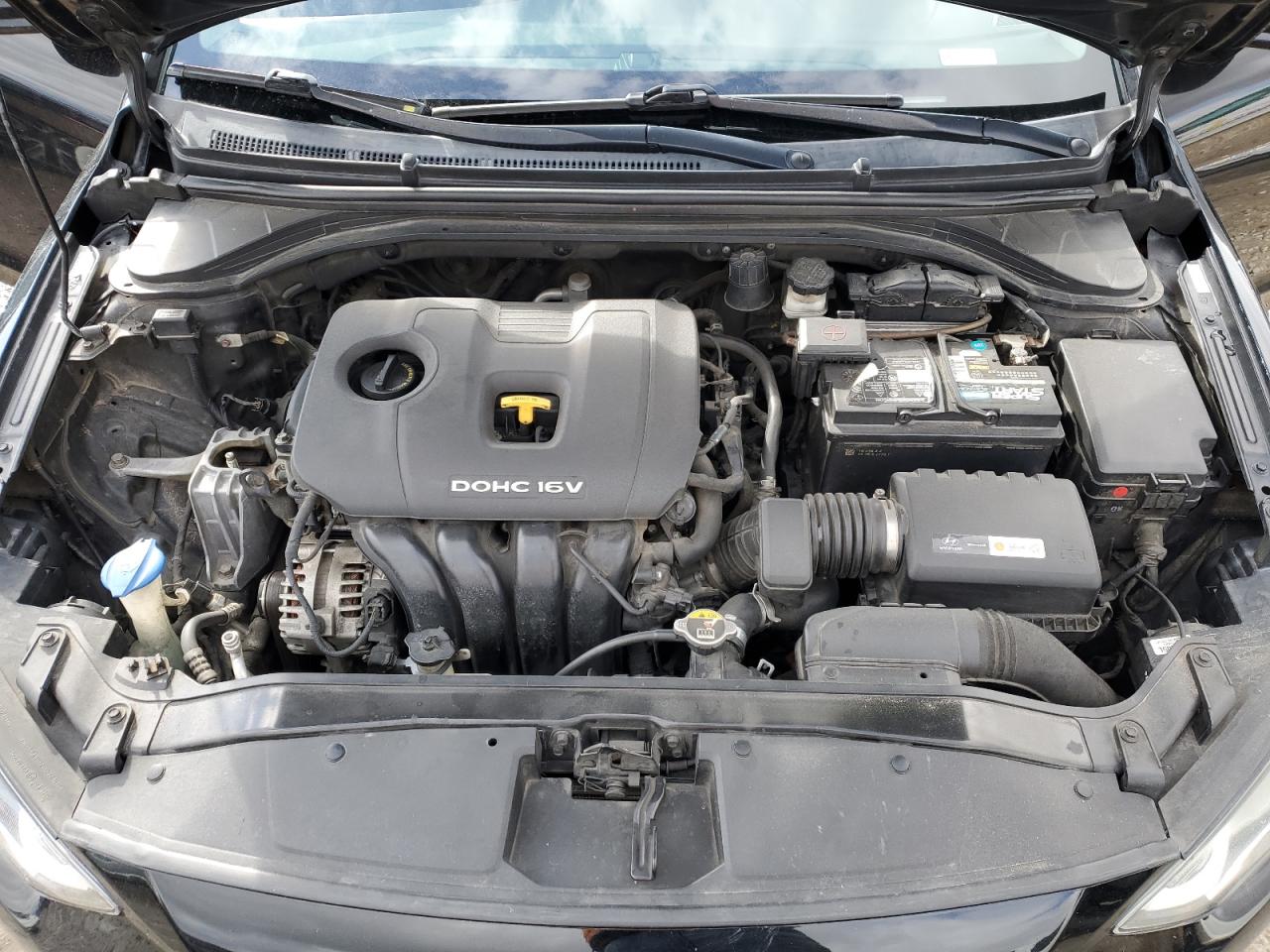 2018 Hyundai Elantra - Image 11