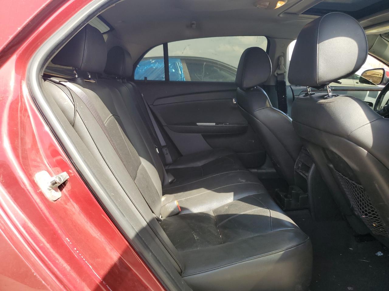 2010 Chevrolet Malibu - Image 10