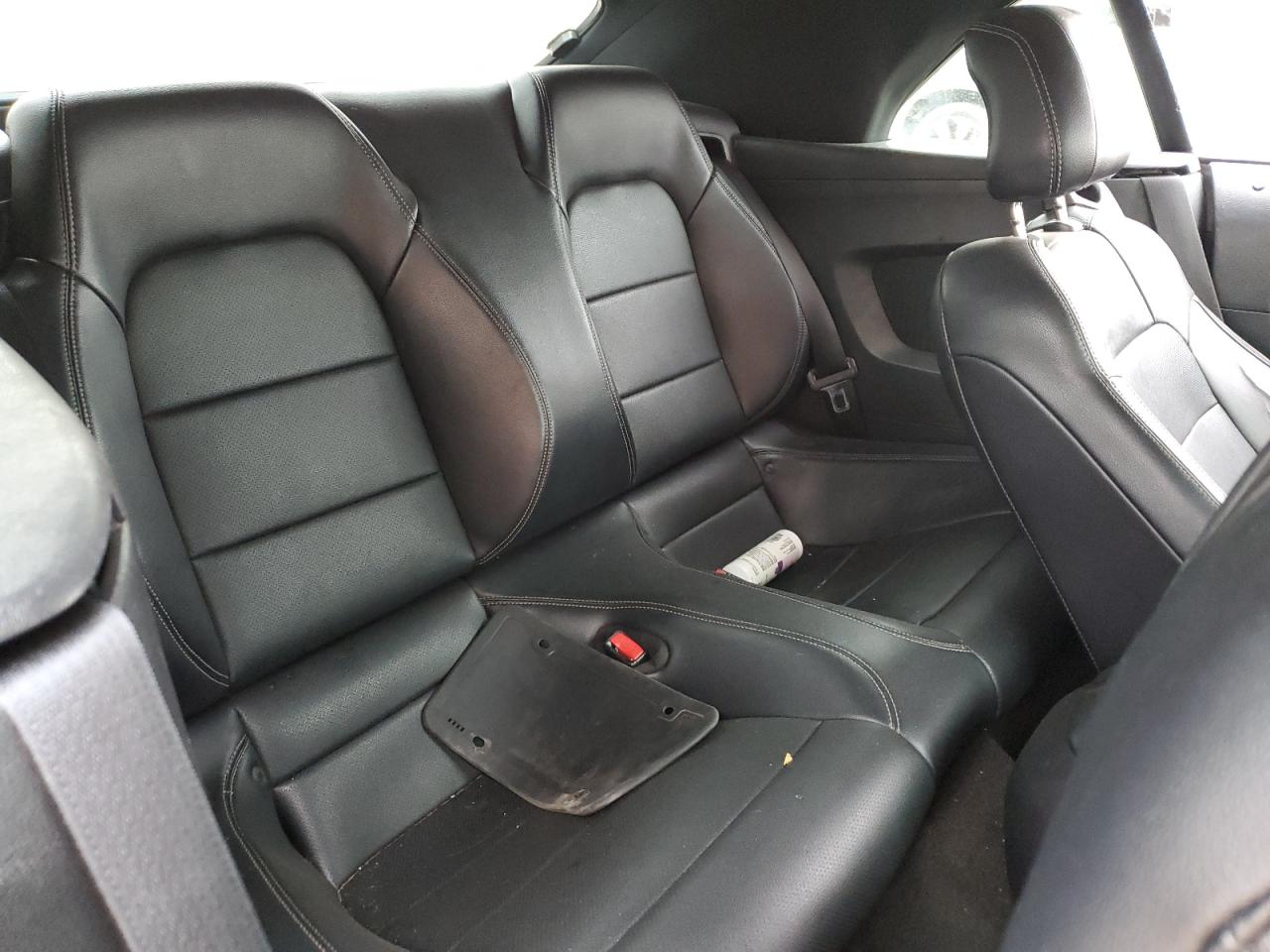 2016 Ford Mustang - Image 11