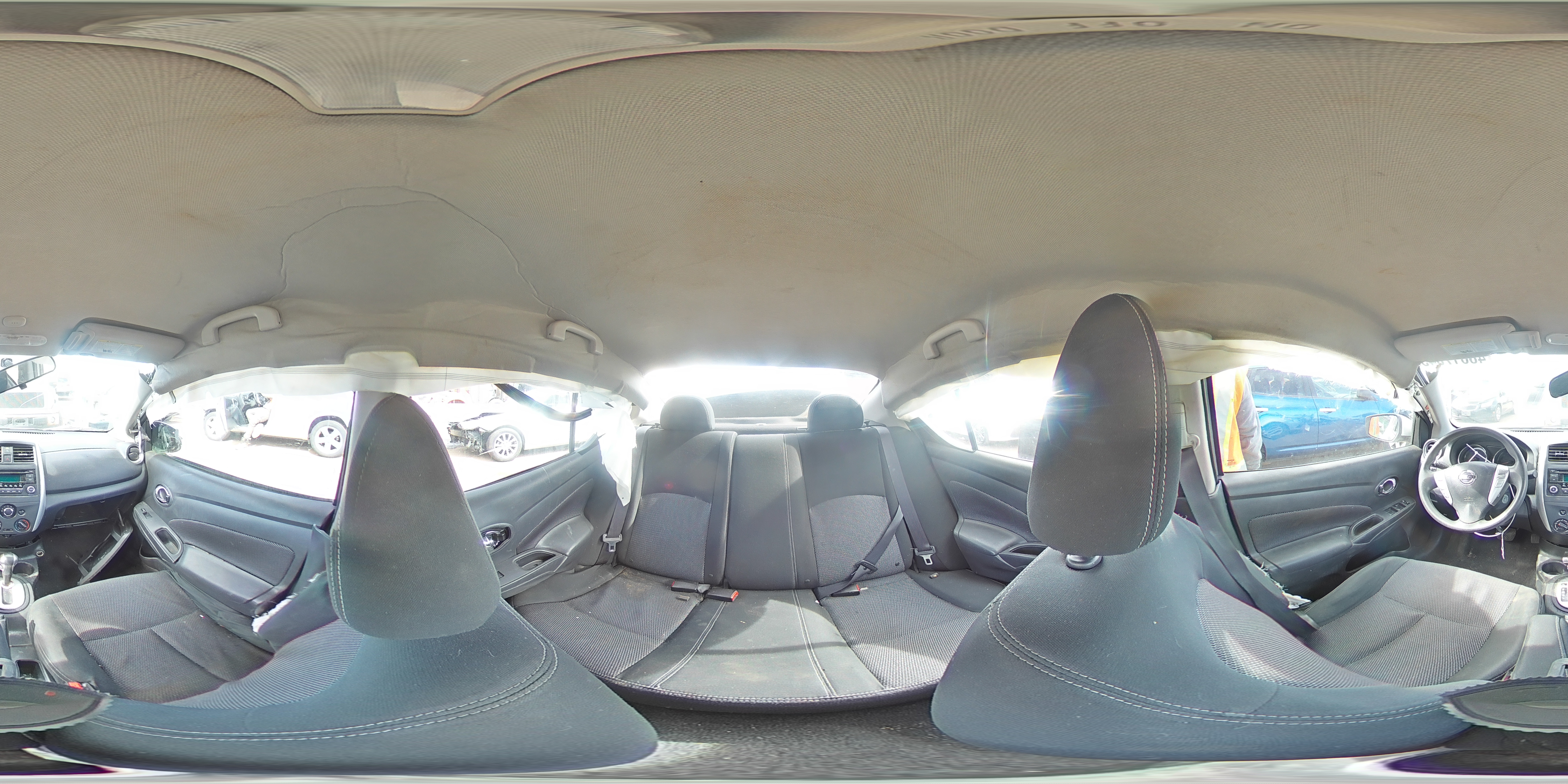 2017 Nissan Versa - Image 12