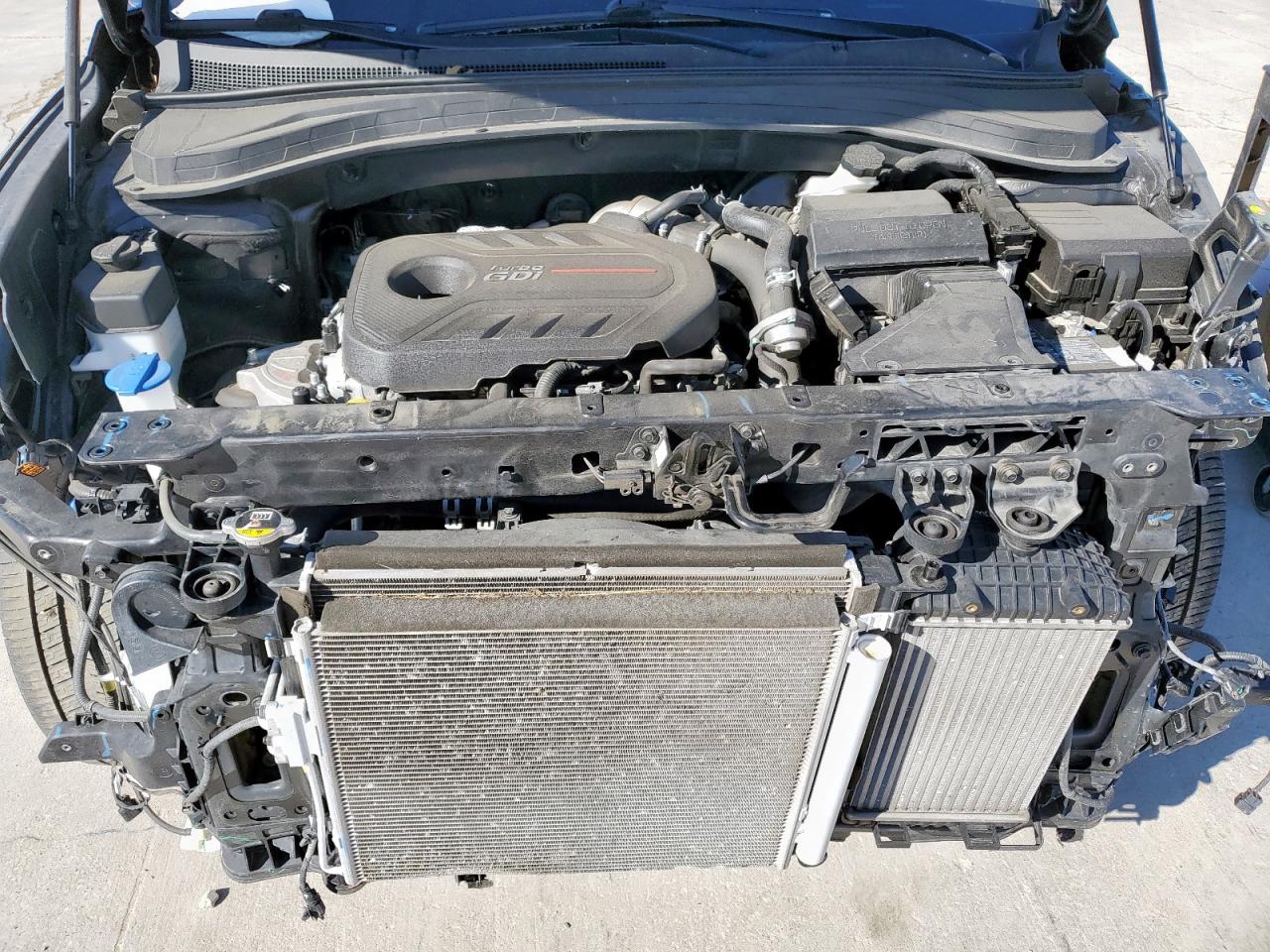 2019 Hyundai Santa Fe - Image 12