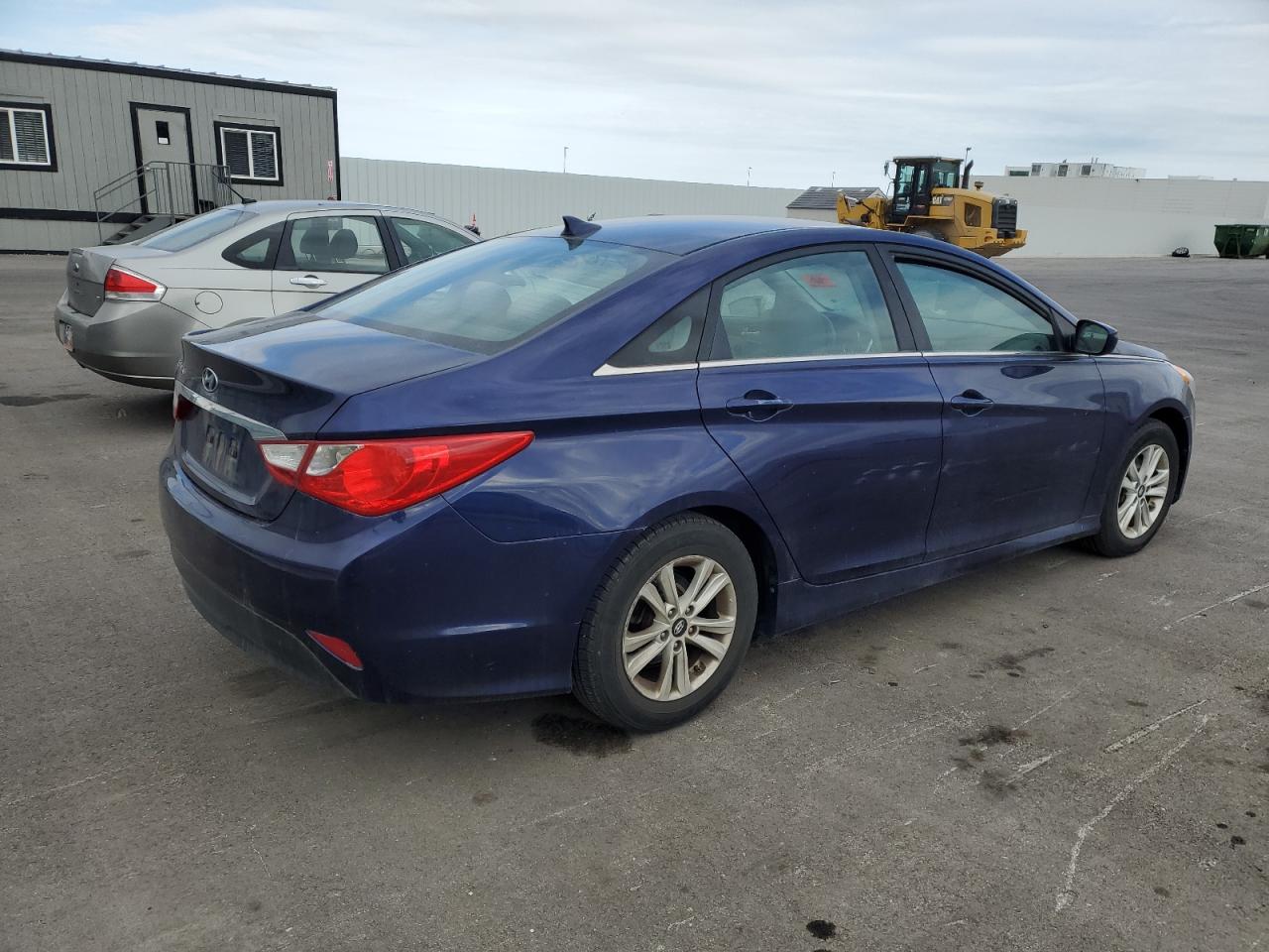 2014 Hyundai Sonata - Image 3