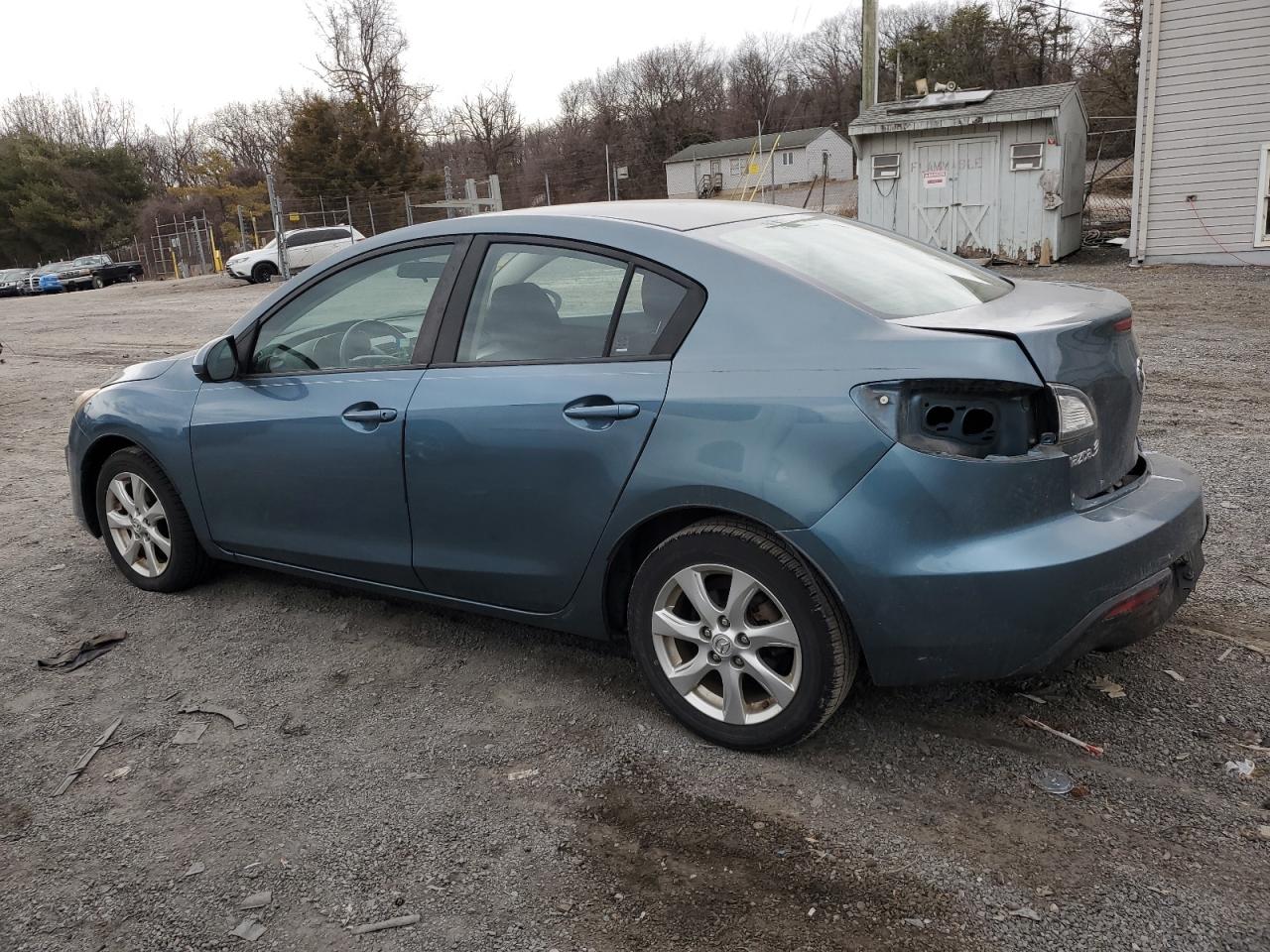2011 Mazda 3 - Image 2