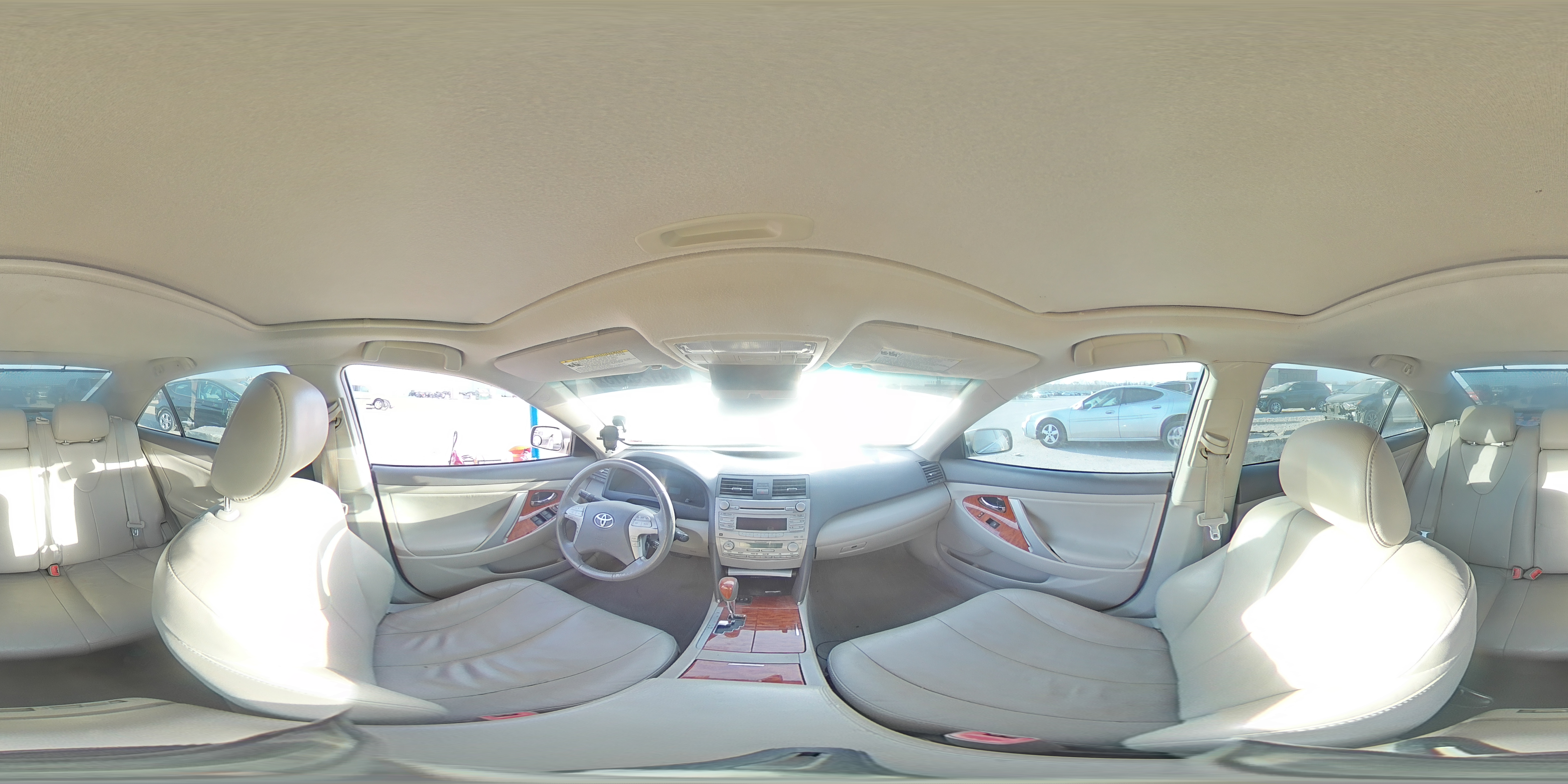 2010 Toyota Camry - Image 13