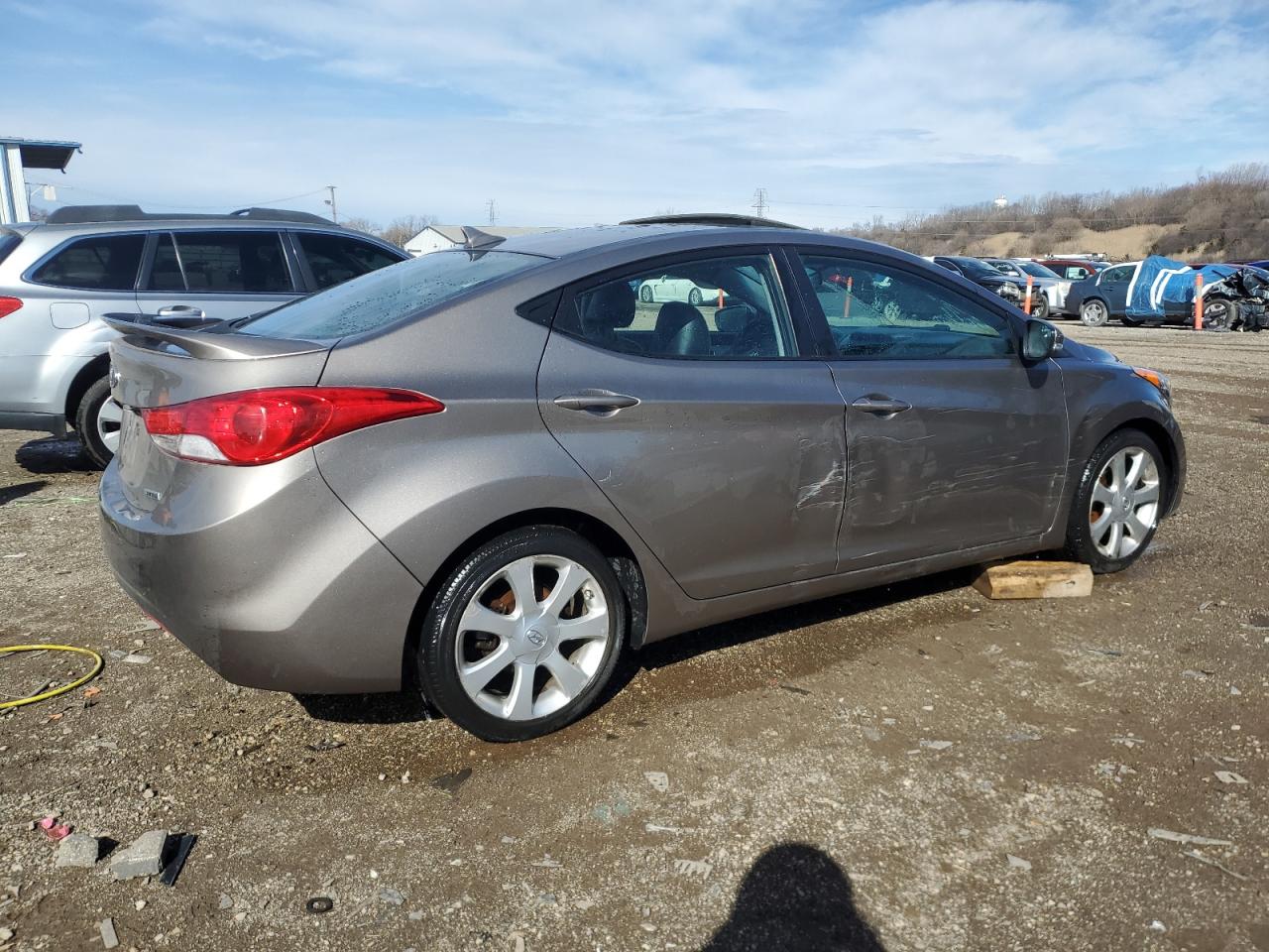 2013 Hyundai Elantra - Image 3