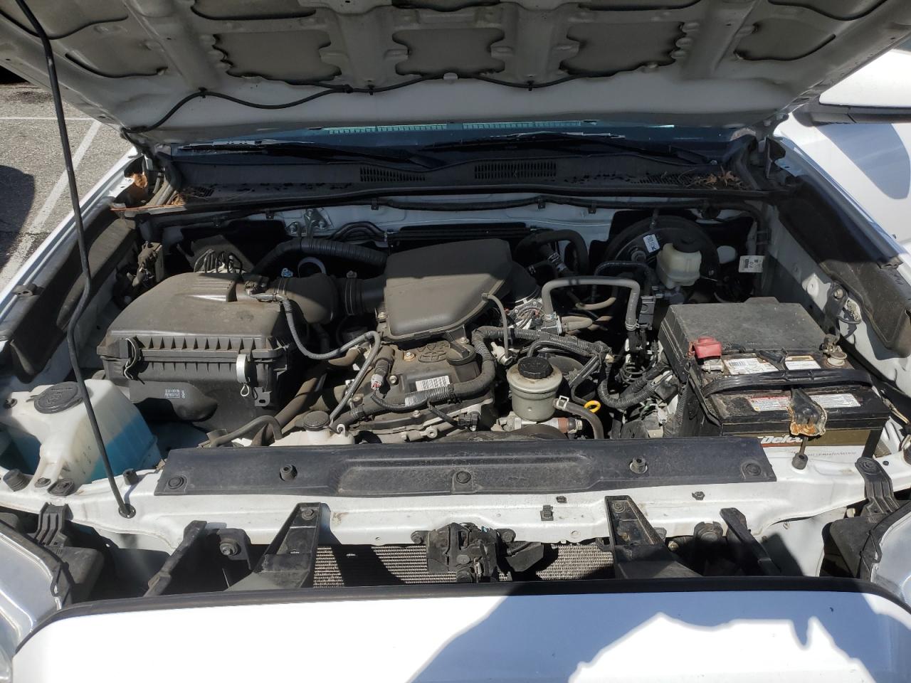 2018 Toyota Tacoma - Image 11