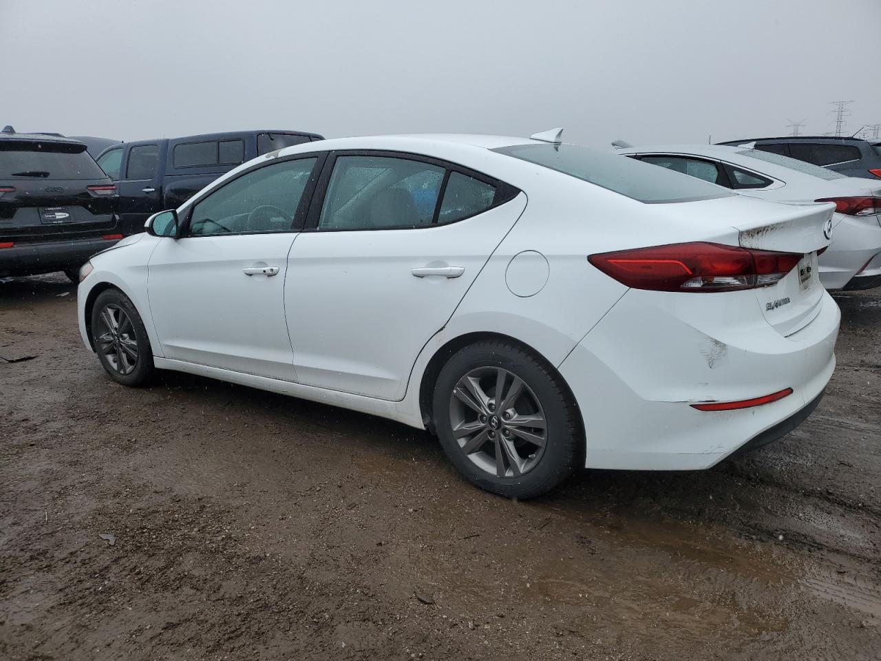 2017 Hyundai Elantra - Image 2