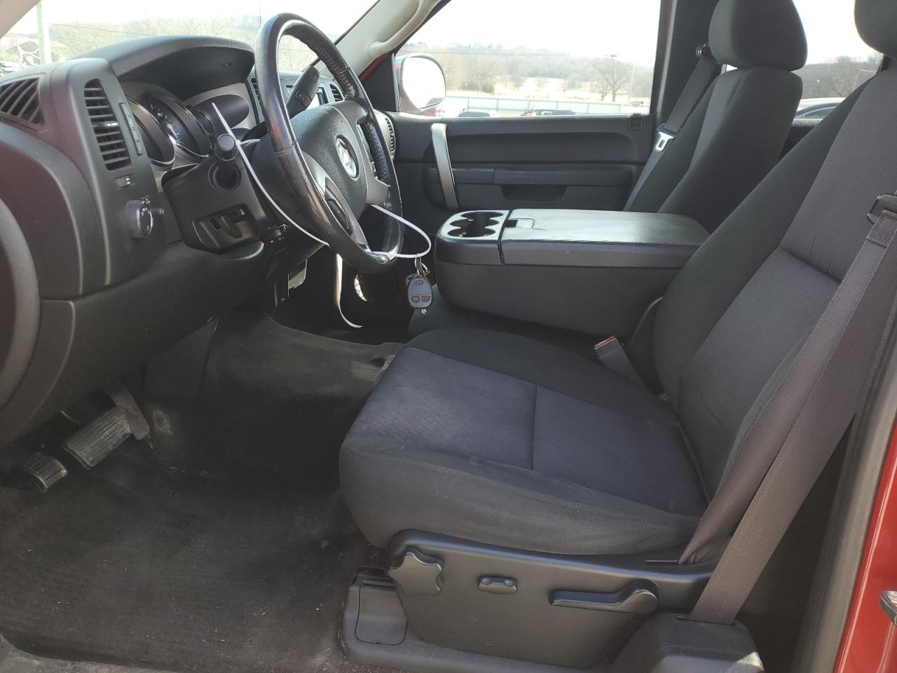 2013 Chevrolet Silverado - Image 7