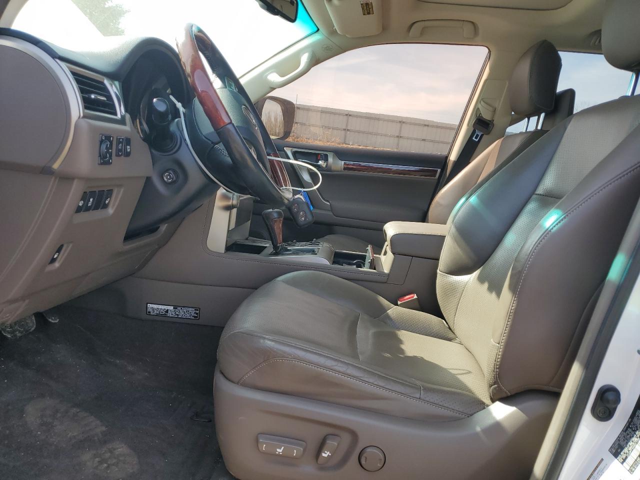 2010 Lexus GX - Image 7