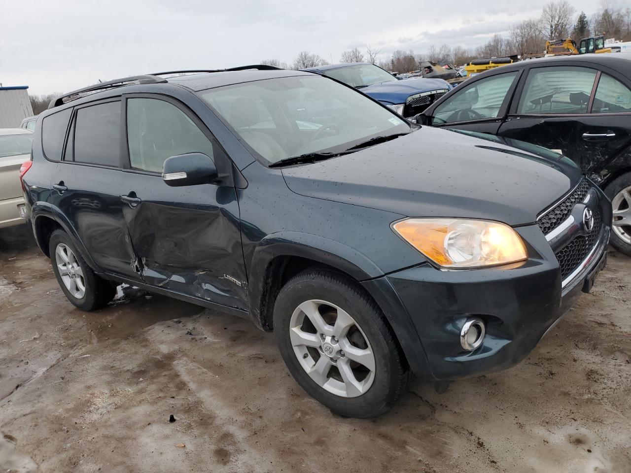 2012 Toyota RAV 4 - Image 4