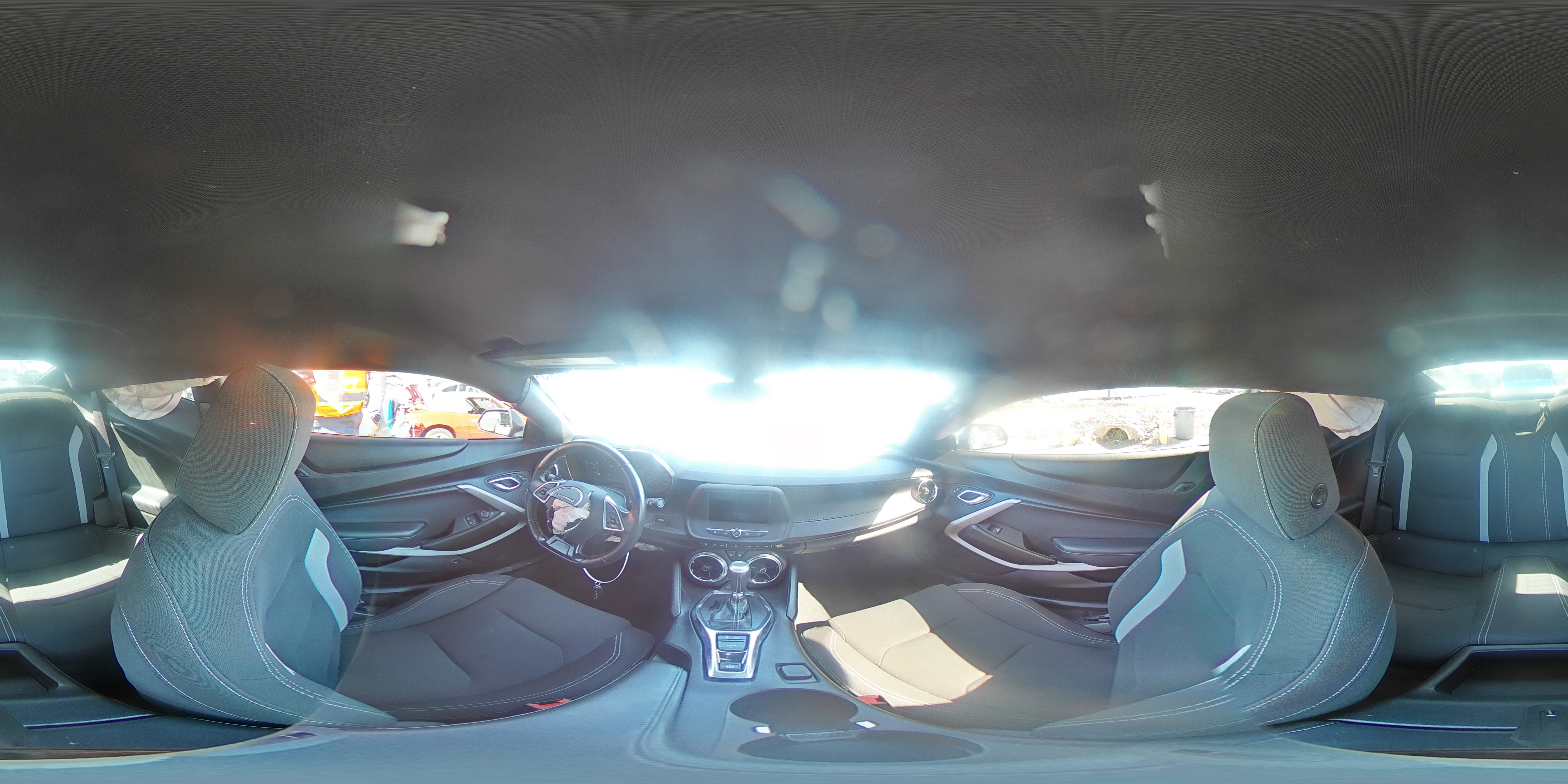 2020 Chevrolet Camaro - Image 13