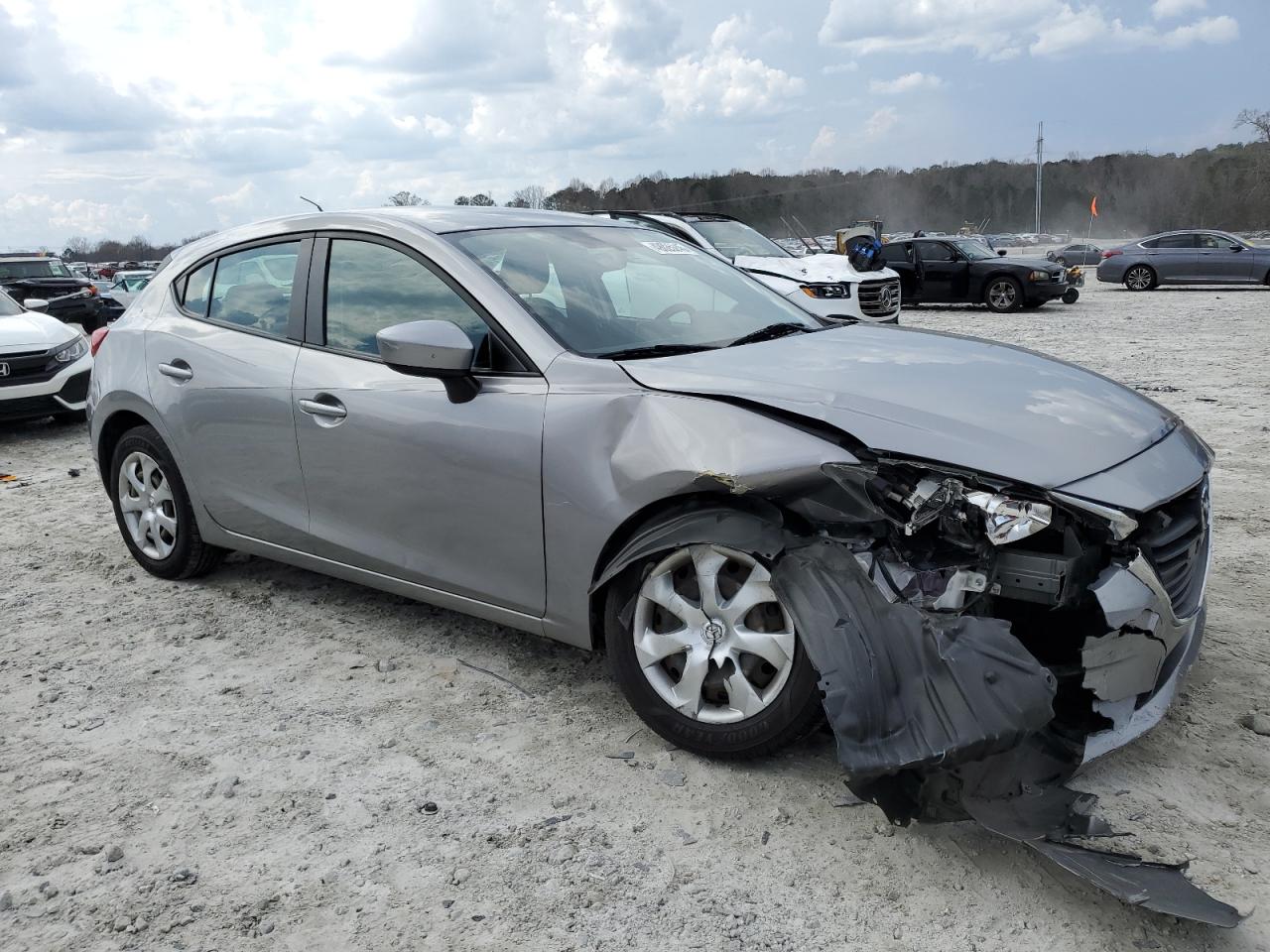 2016 Mazda 3 - Image 4