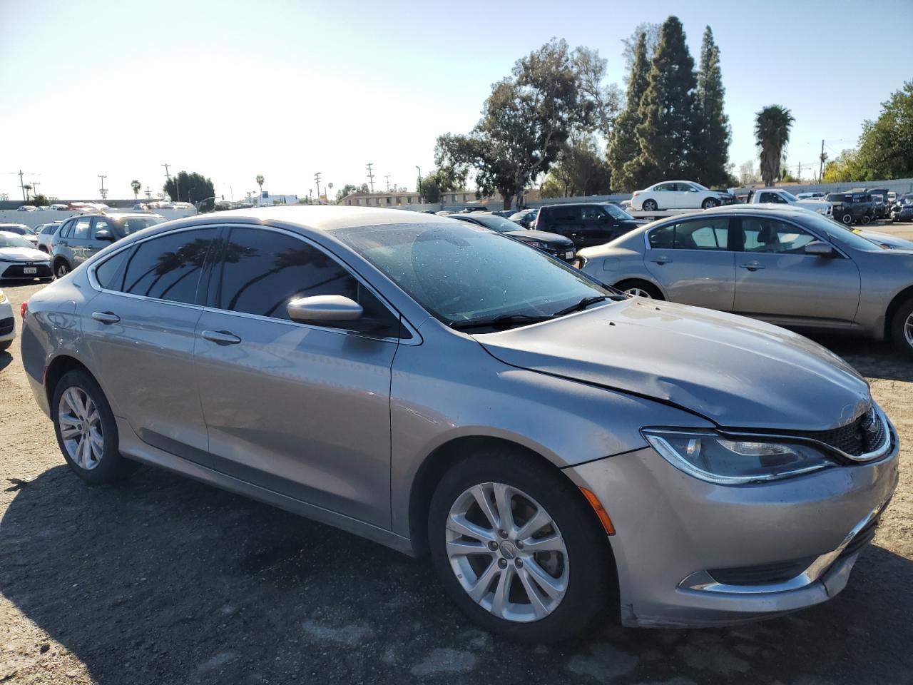 2016 Chrysler 200 - Image 4