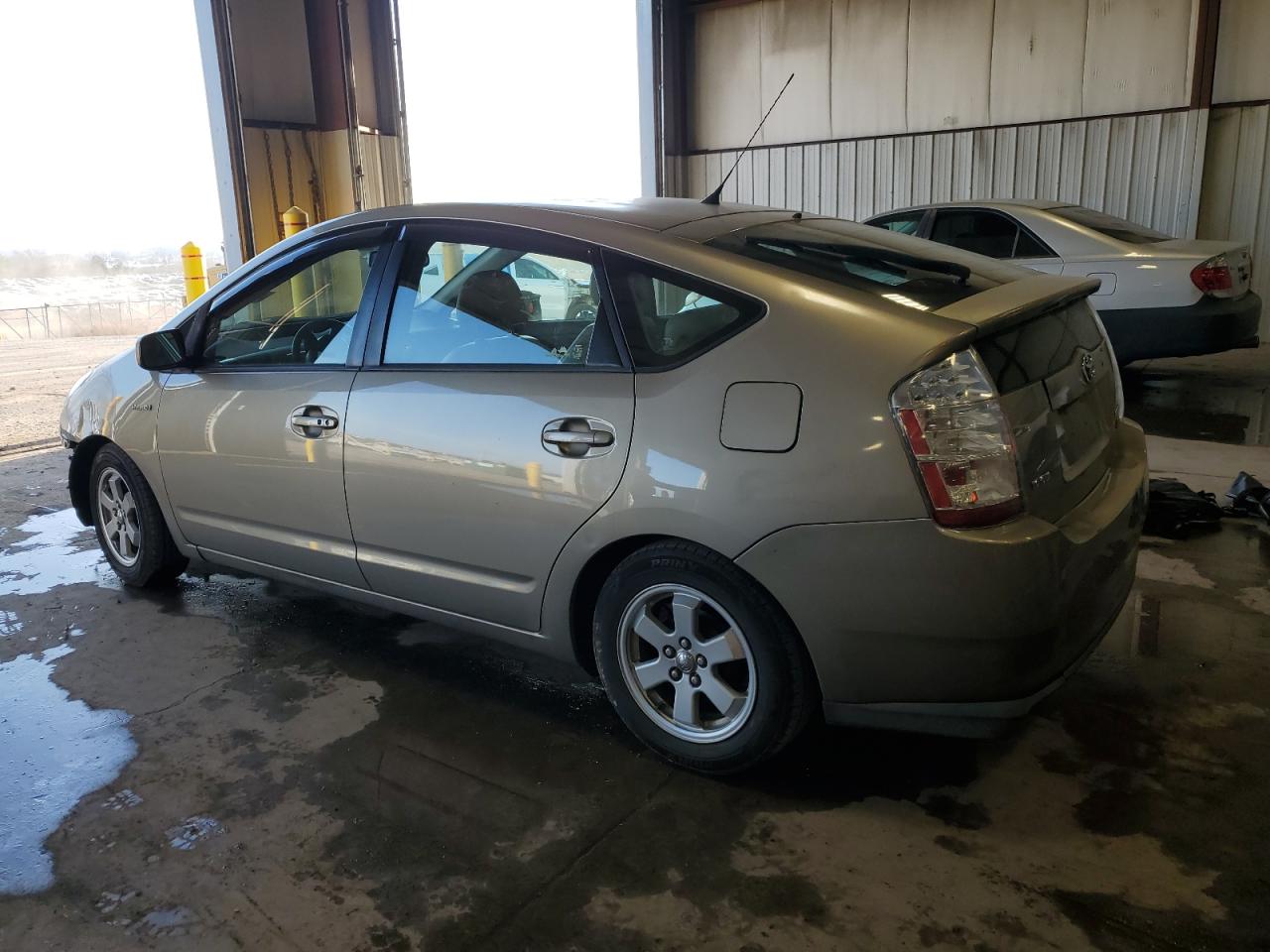 2007 Toyota Prius - Image 2