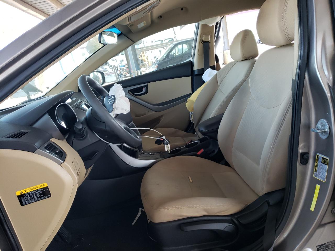 2013 Hyundai Elantra - Image 7