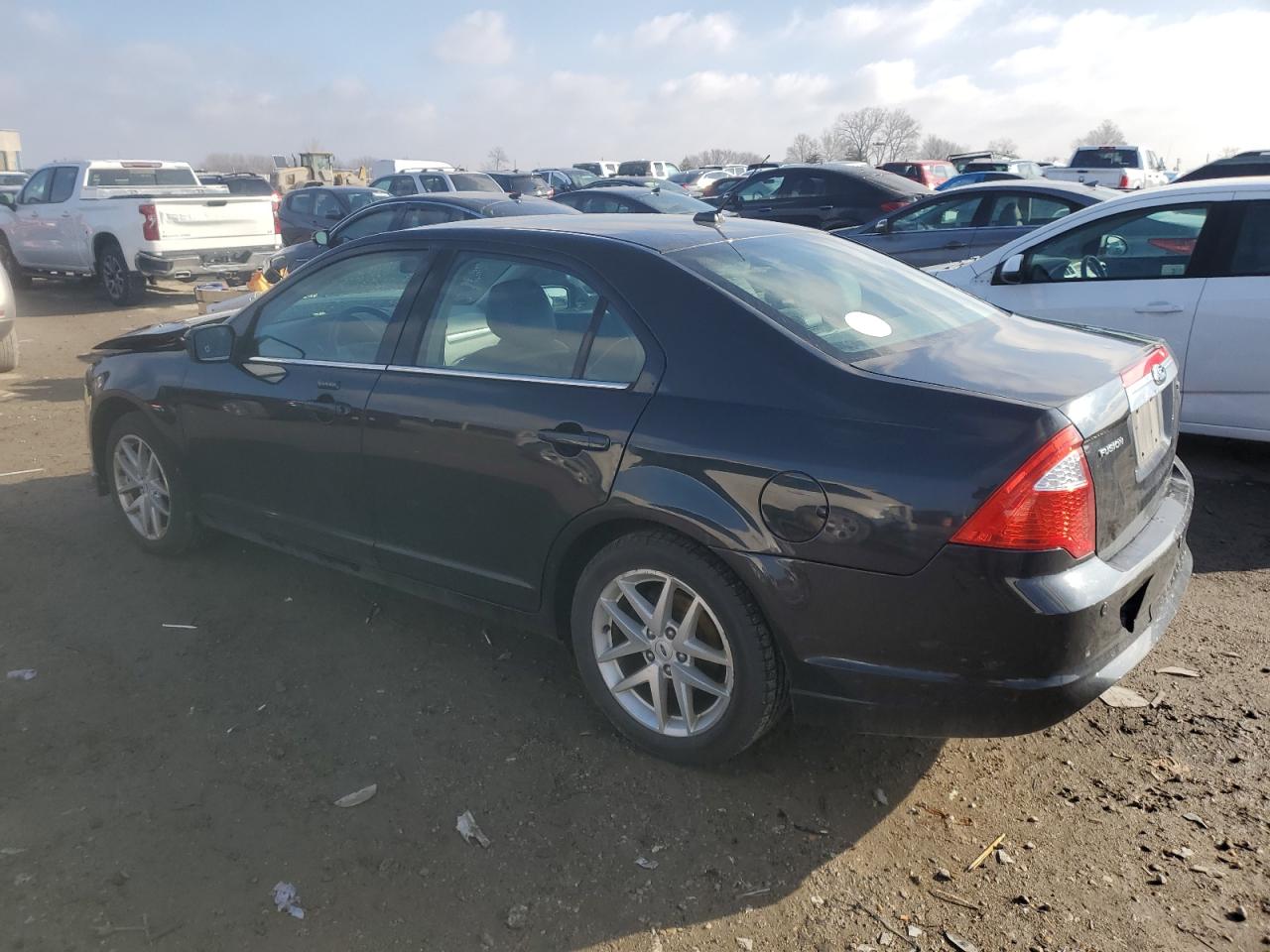 2012 Ford Fusion - Image 2