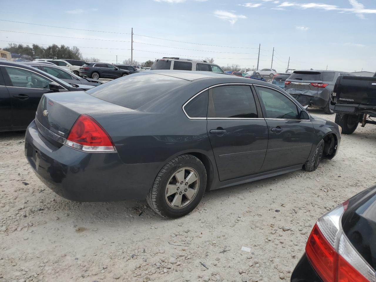 2011 Chevrolet Impala - Image 3