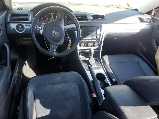 Седани VOLKSWAGEN PASSAT 2013 Бордовий