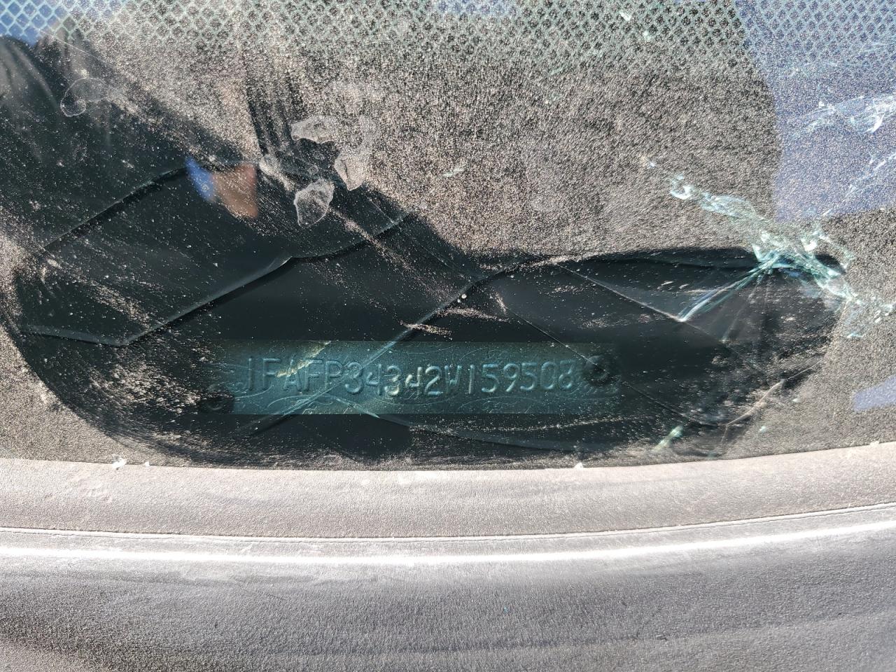 2002 Ford Focus - Image 12