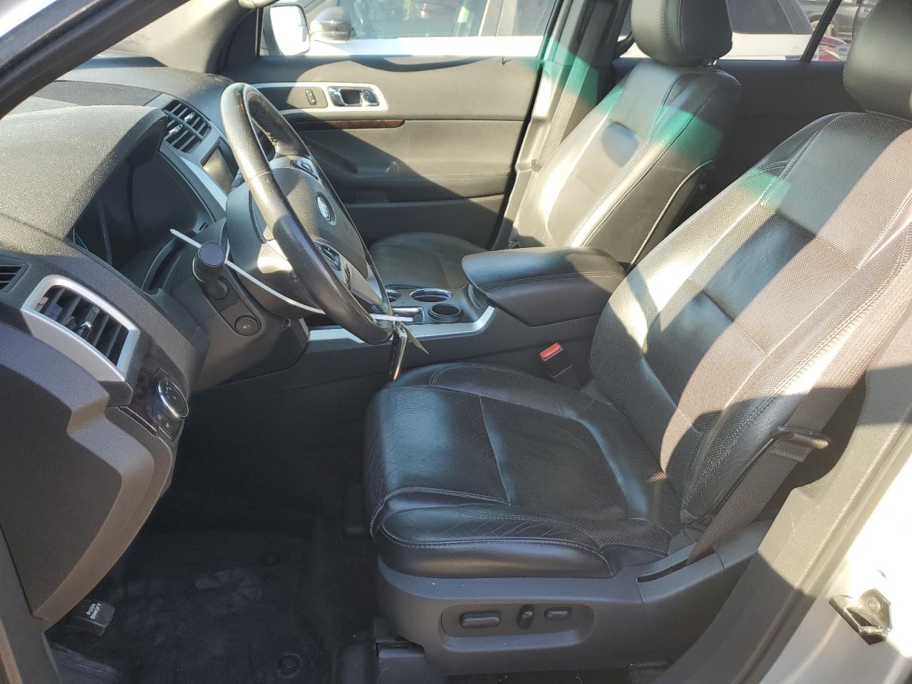 2012 Ford Explorer - Image 7