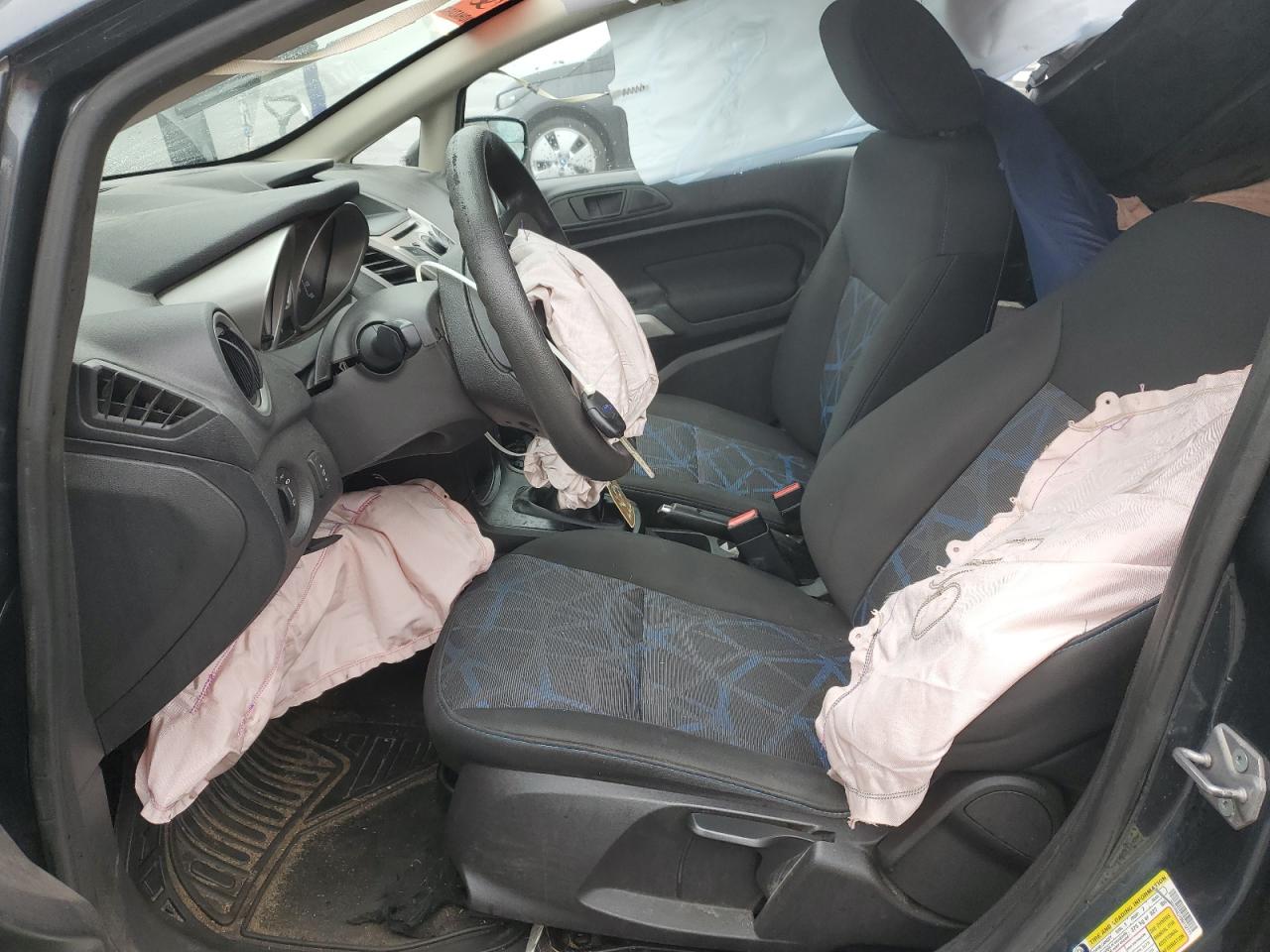 2011 Ford Fiesta - Image 7