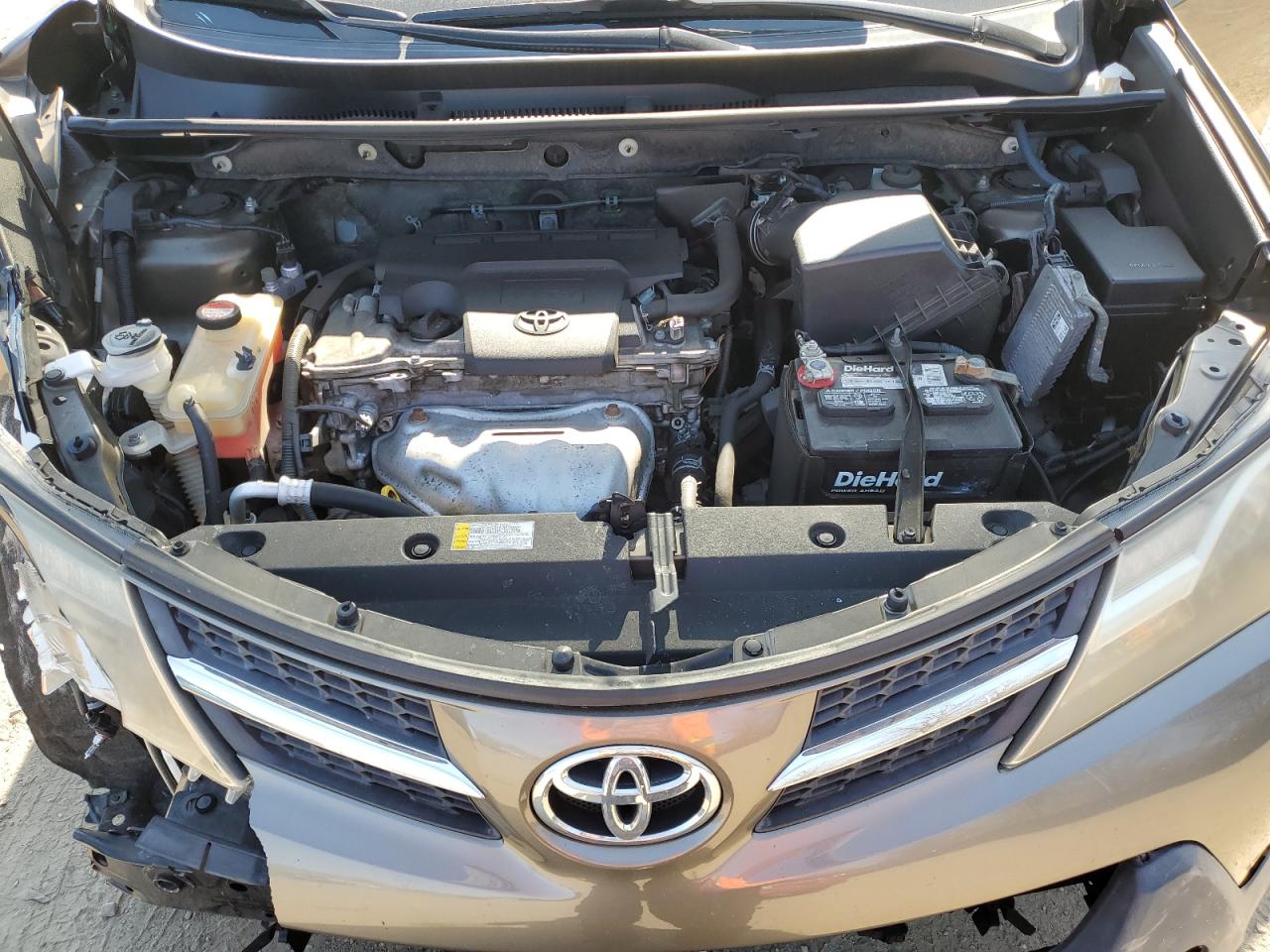 2015 Toyota RAV 4 - Image 12