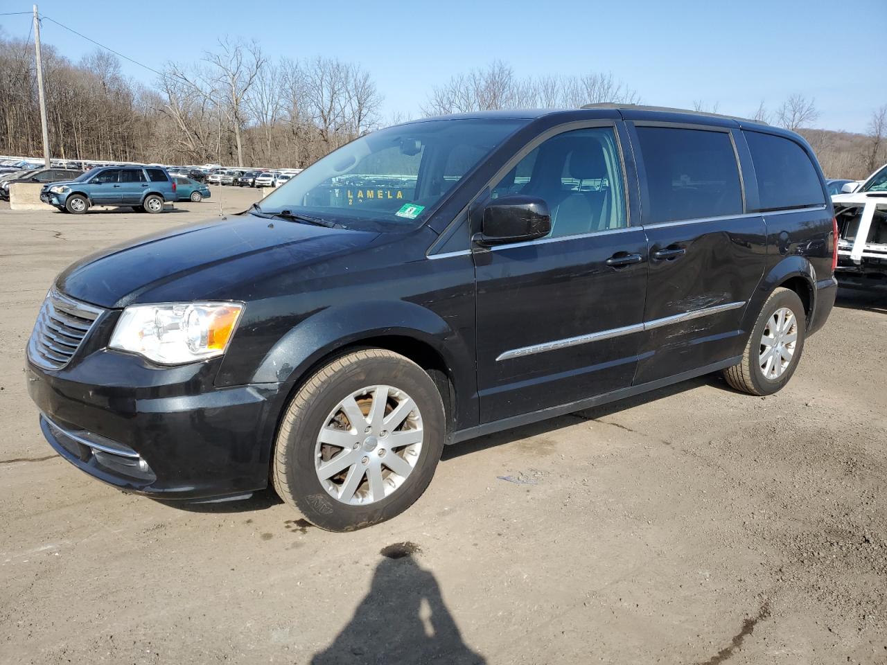 2016 Chrysler Town & Country - Image 1
