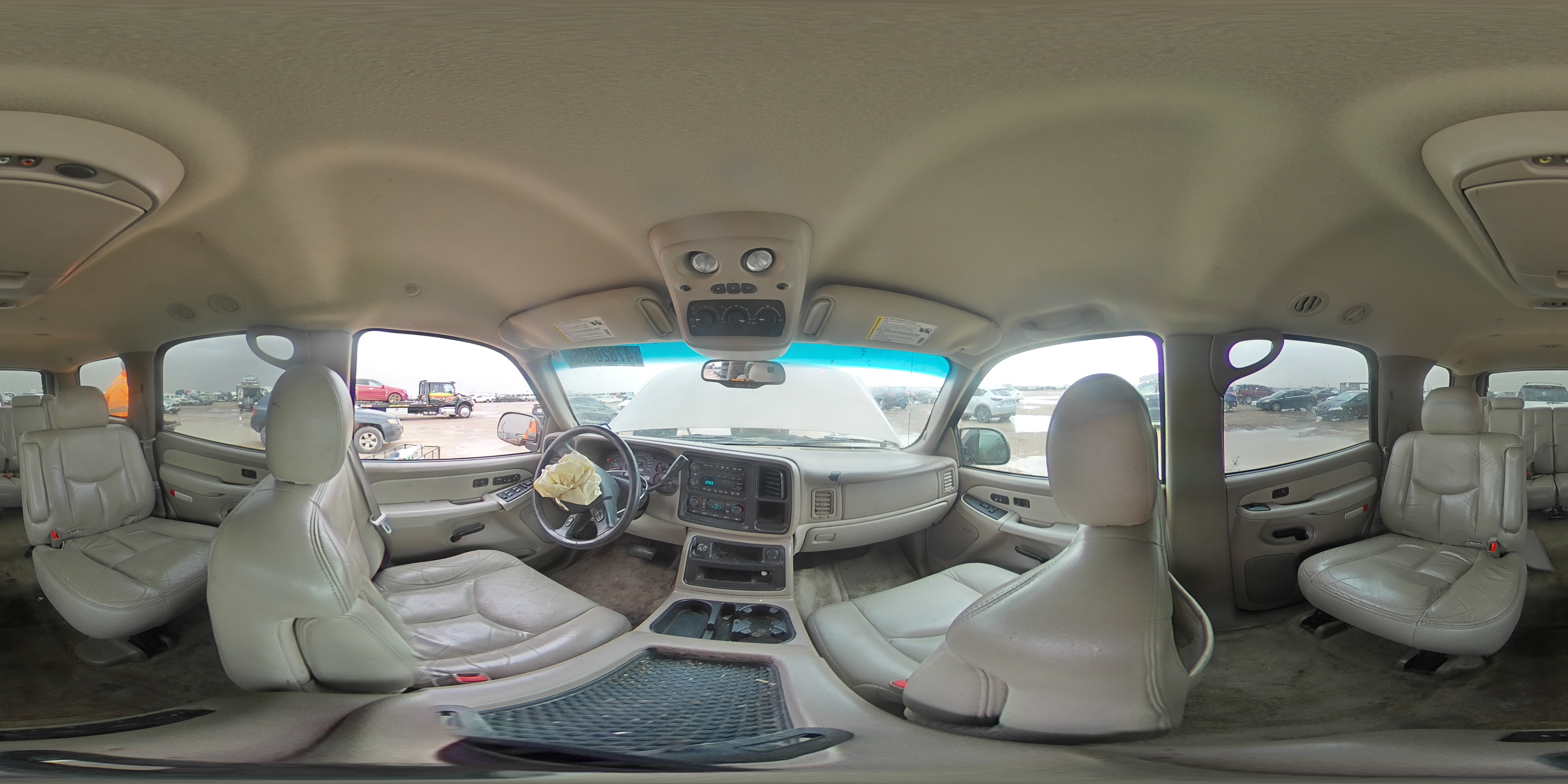 2003 Chevrolet Tahoe - Image 13