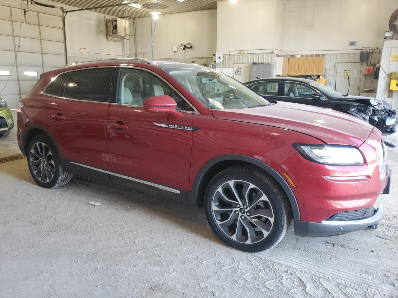 2021 Lincoln Nautilus - Image 4