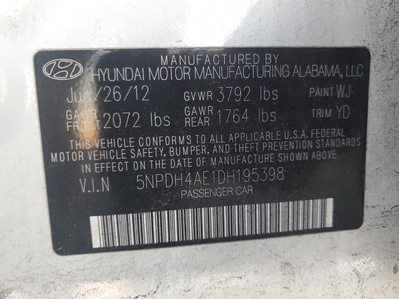 2013 Hyundai Elantra - Image 12