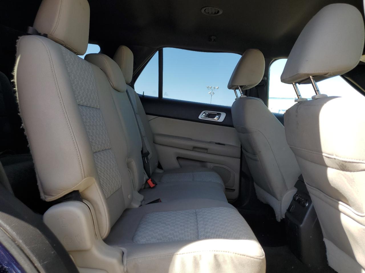 2011 Ford Explorer - Image 11