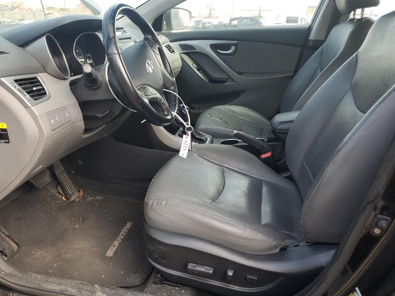 2014 Hyundai Elantra - Image 7