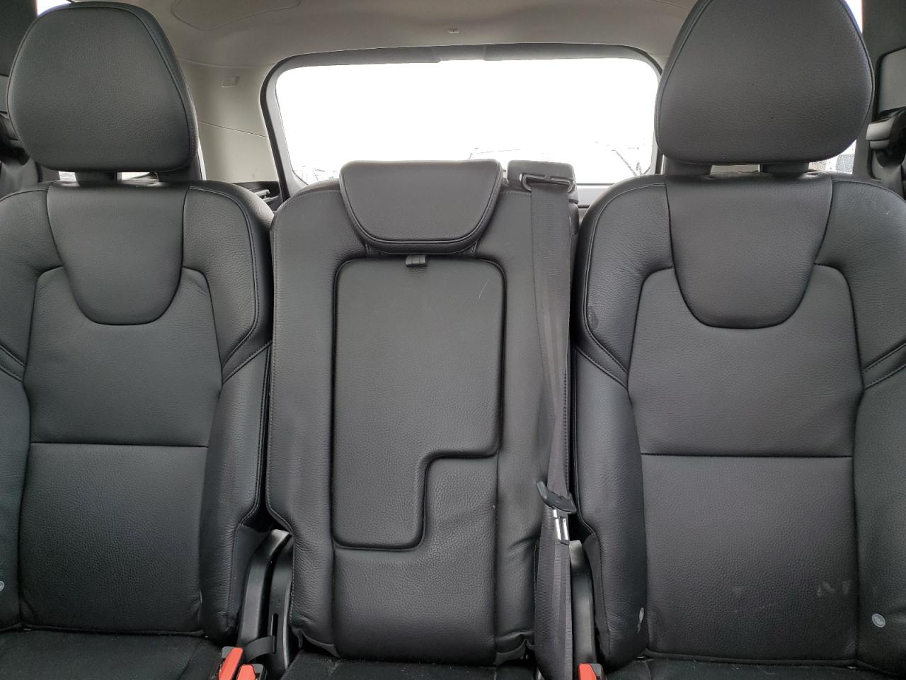 2017 Volvo XC90 - Image 10