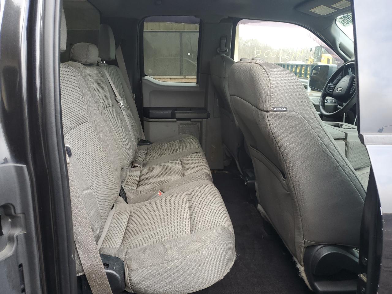 2015 Ford F-150 - Image 10