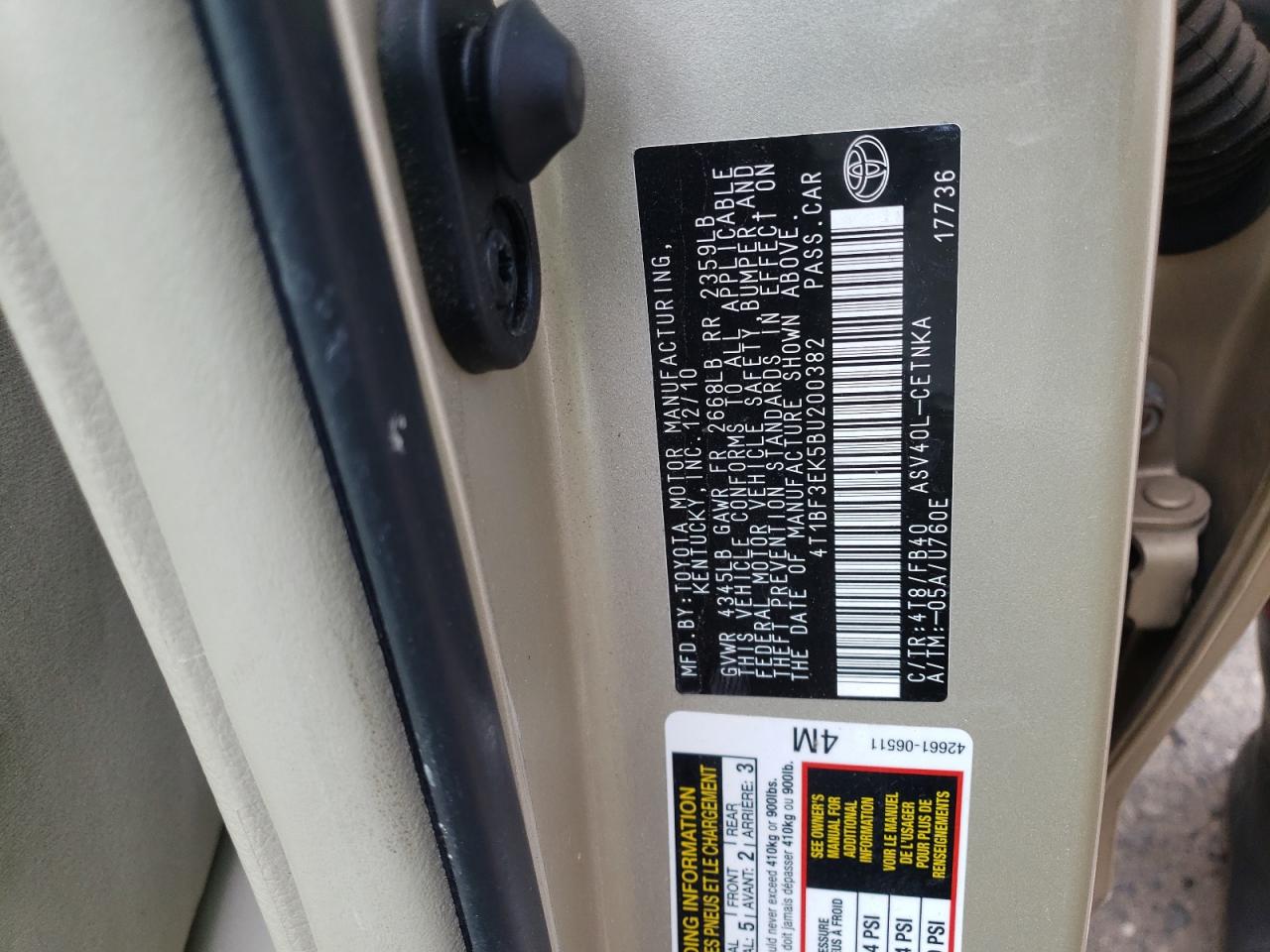 2011 Toyota Camry - Image 14