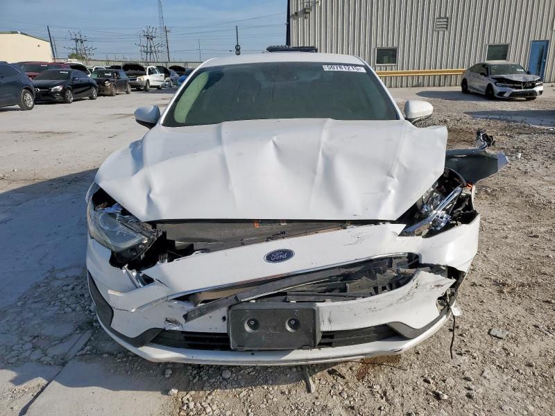  FORD FUSION 2019 White