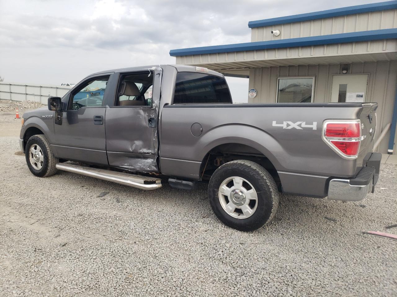 2009 Ford F-150 - Image 2