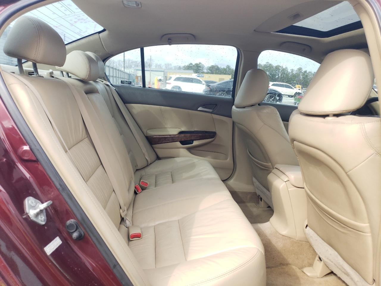 2009 Honda Accord - Image 10