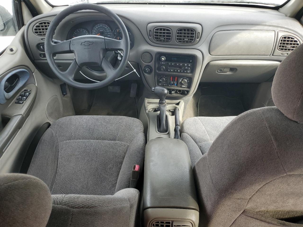 2004 Chevrolet TrailBlazer - Image 8