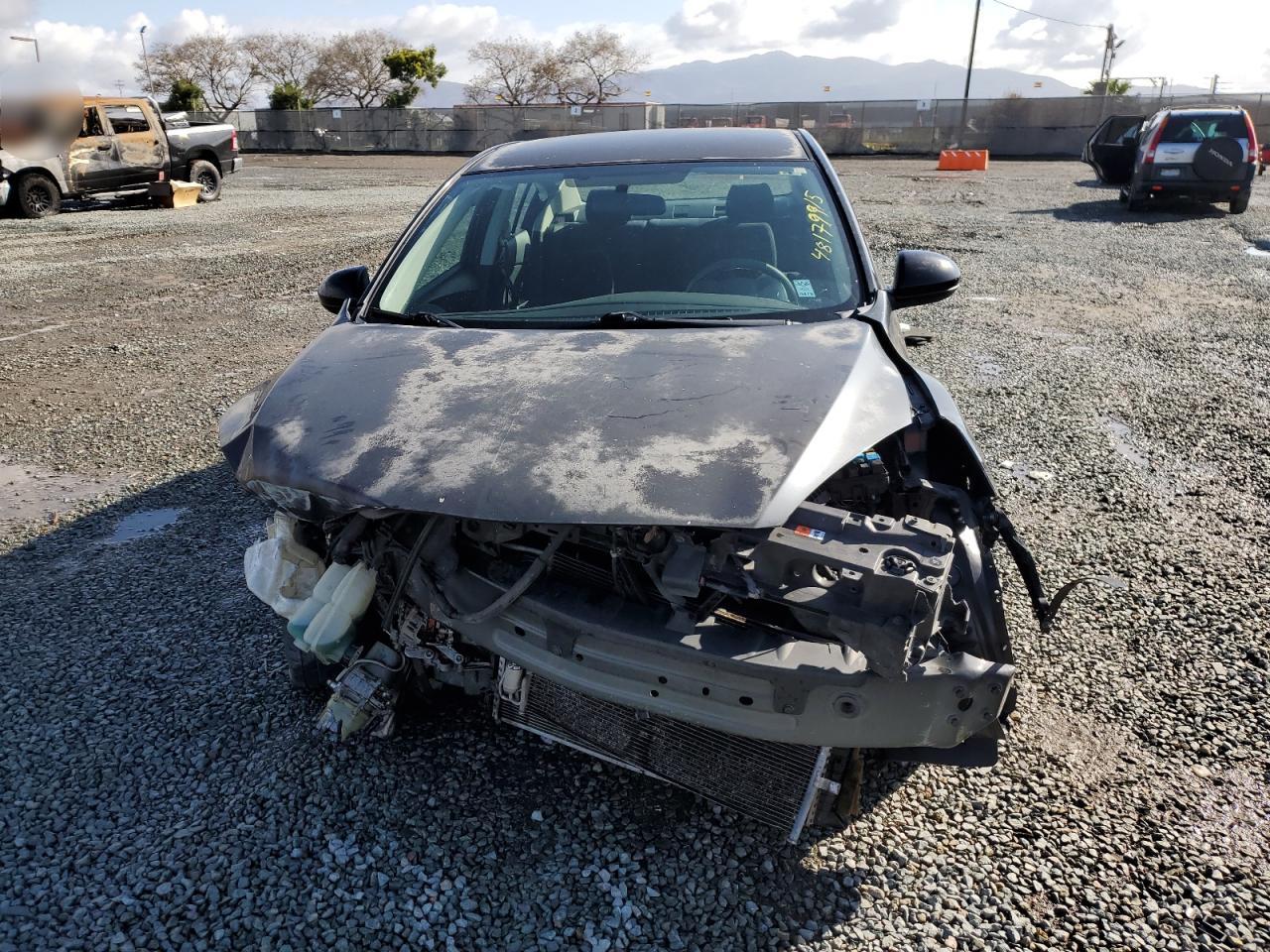 2011 Mazda 3 - Image 5