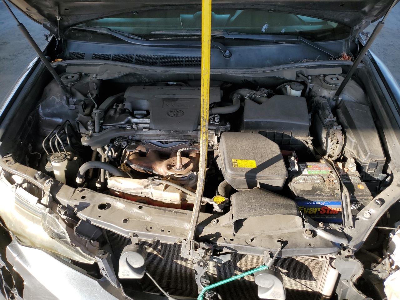 2013 Toyota Camry - Image 11