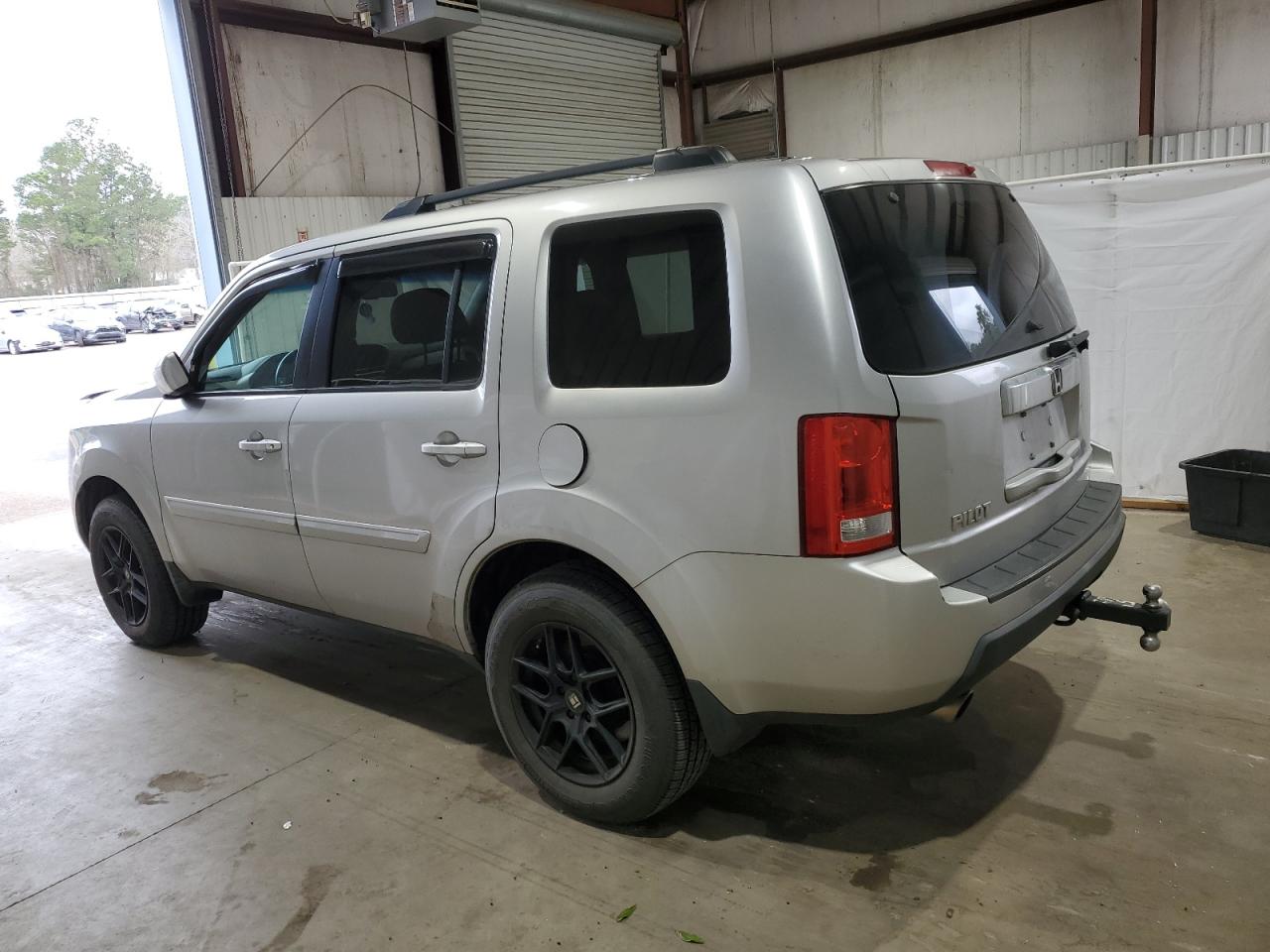 2011 Honda Pilot - Image 2