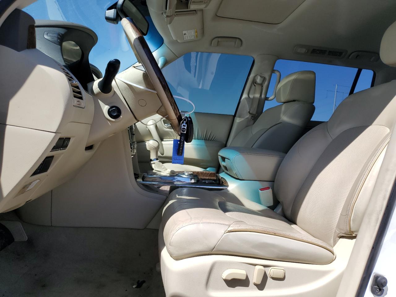 2016 Infiniti QX80 - Image 7