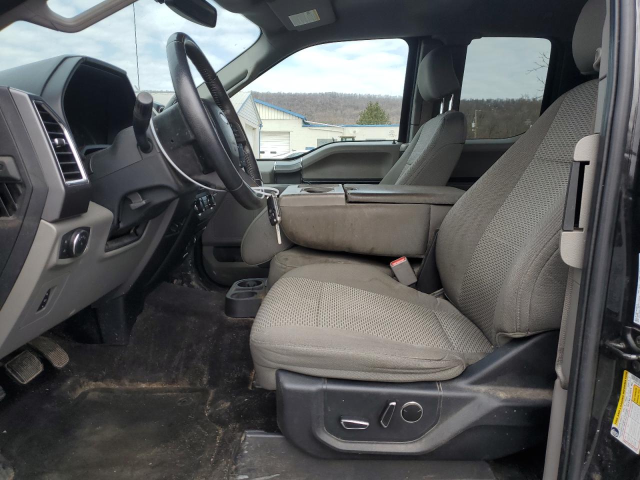 2015 Ford F-150 - Image 7