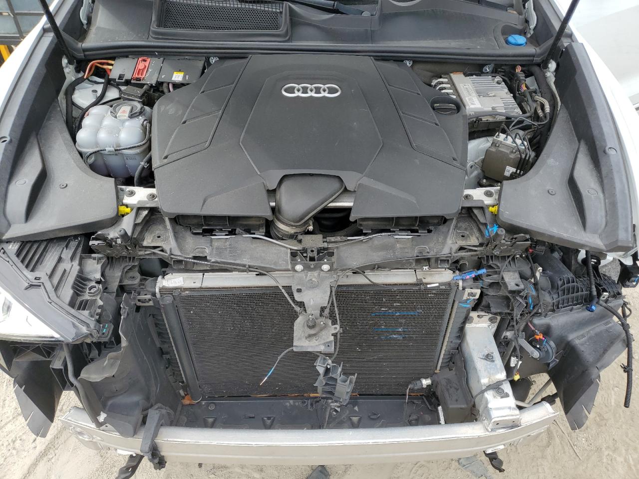 2019 Audi Q8 - Image 12