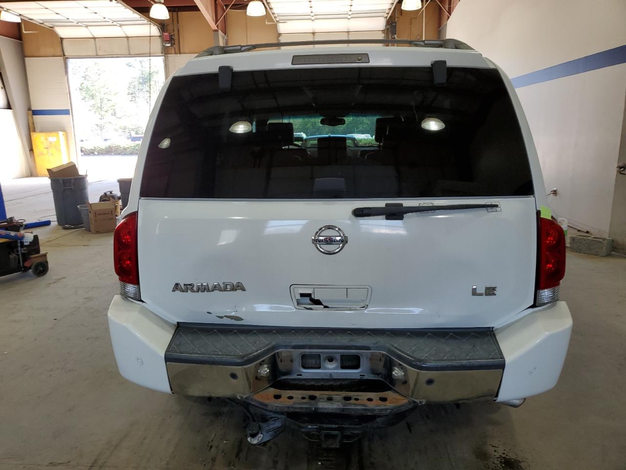 2005 Nissan Armada - Image 6