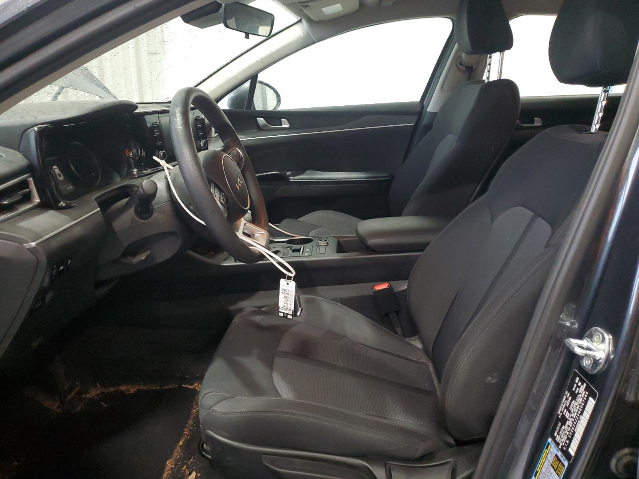 2022 Kia K5 - Image 7