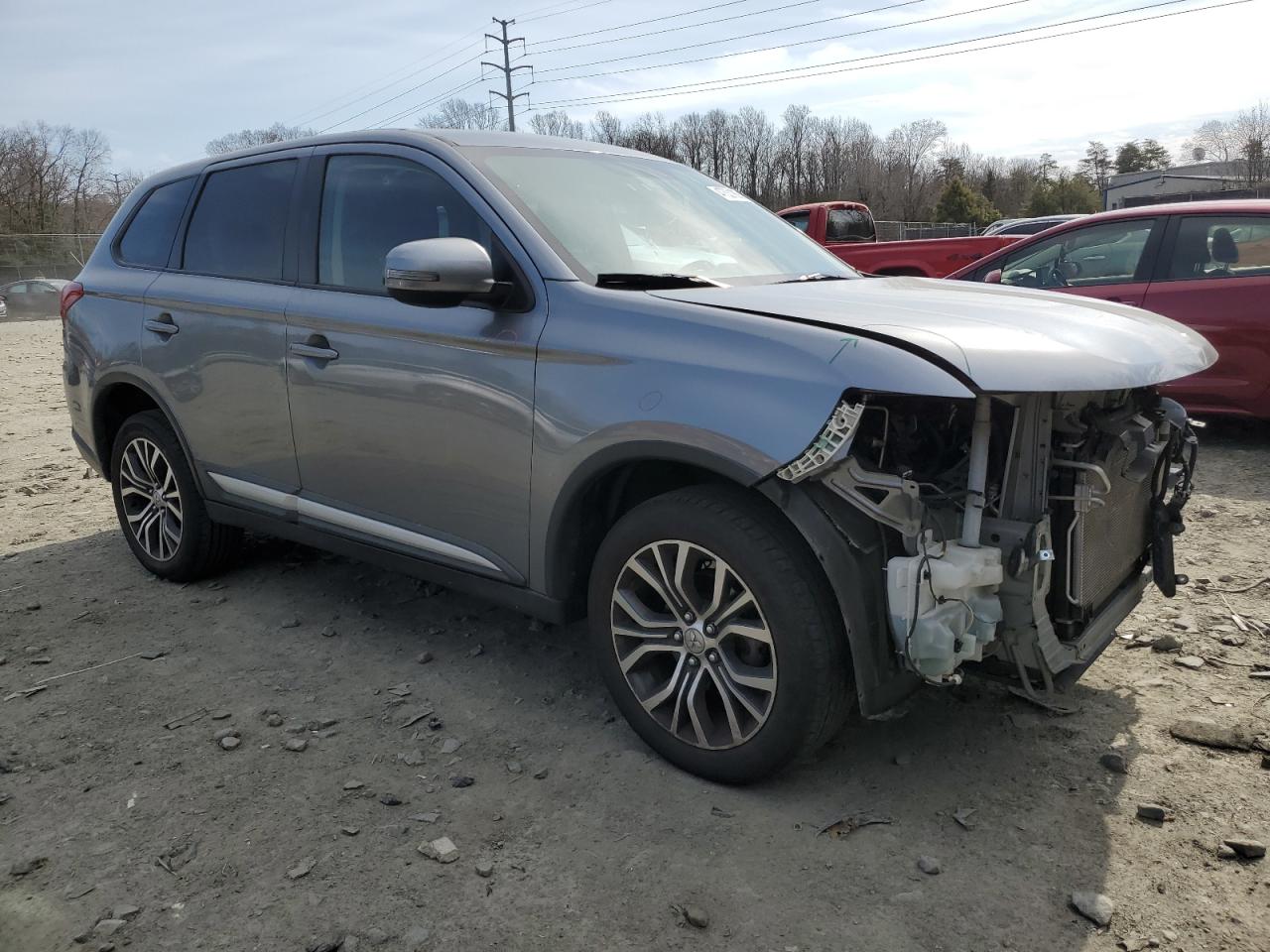 2018 Mitsubishi Outlander - Image 4
